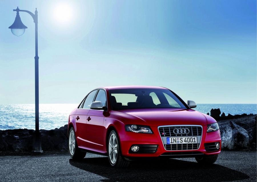  Audi S4 Sedan (B8, 8K) 2009 года  (WW) (фото 34 из 55)